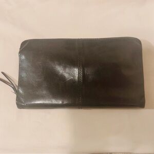 Black Leather Women’s HOBO Clutch!